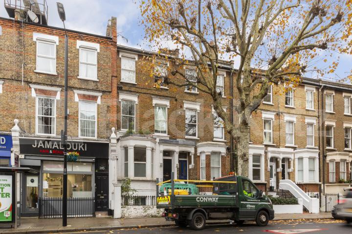 Super one double bedroom flat set within a period house mins to tube & shops Shirland Road, Maida Vale / Queens Park